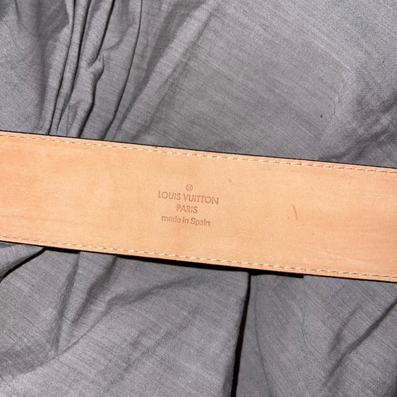 Brand new Louis Vuitton belt i got wrong size - Picture 4 of 7